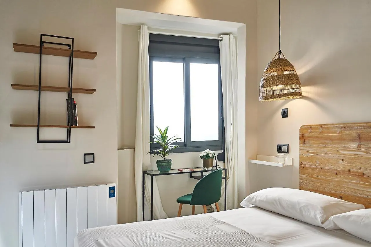 AinB Eixample - Miró Apartments Barcelona