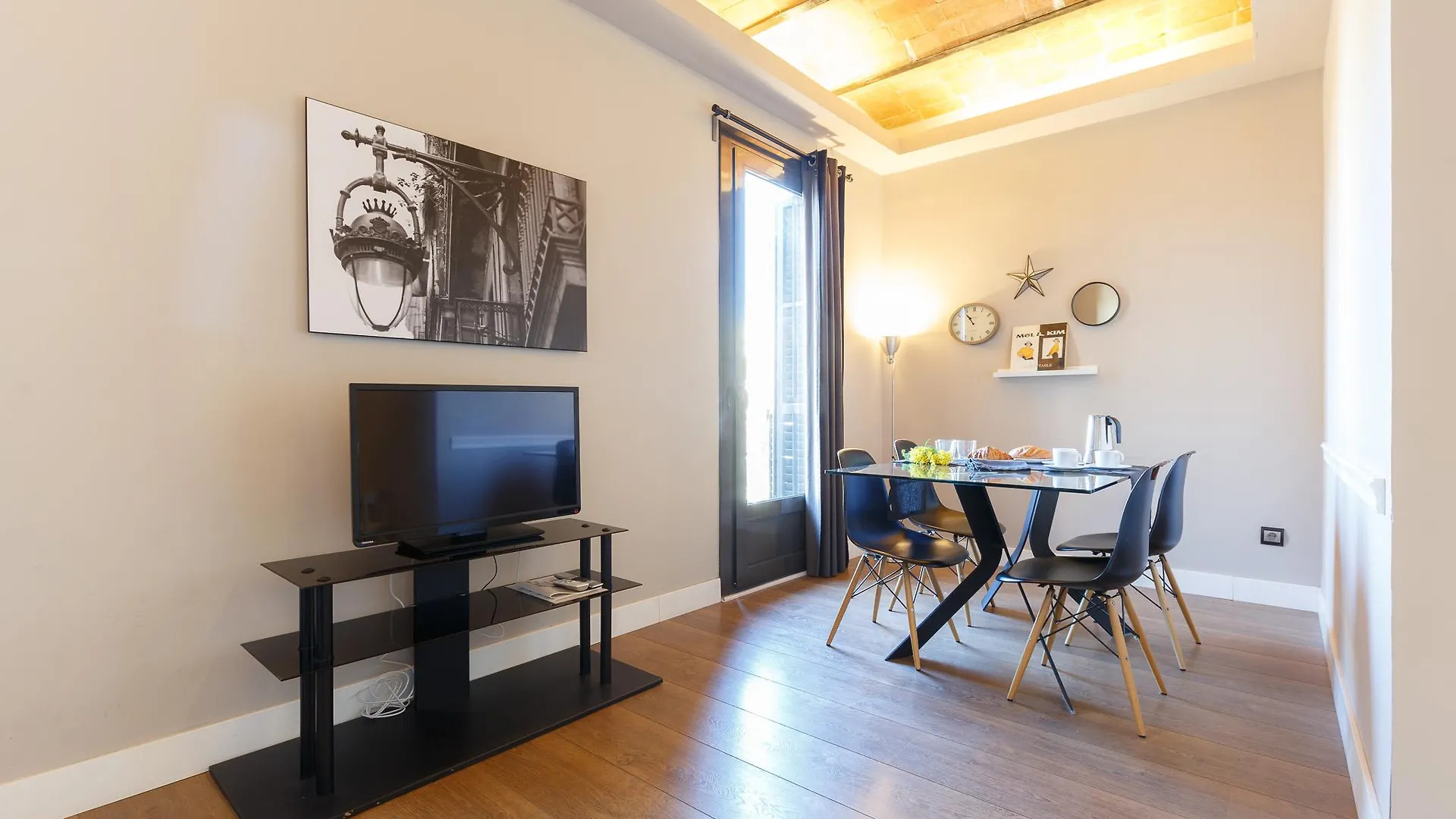 AinB Eixample - Miró Apartments Barcelona