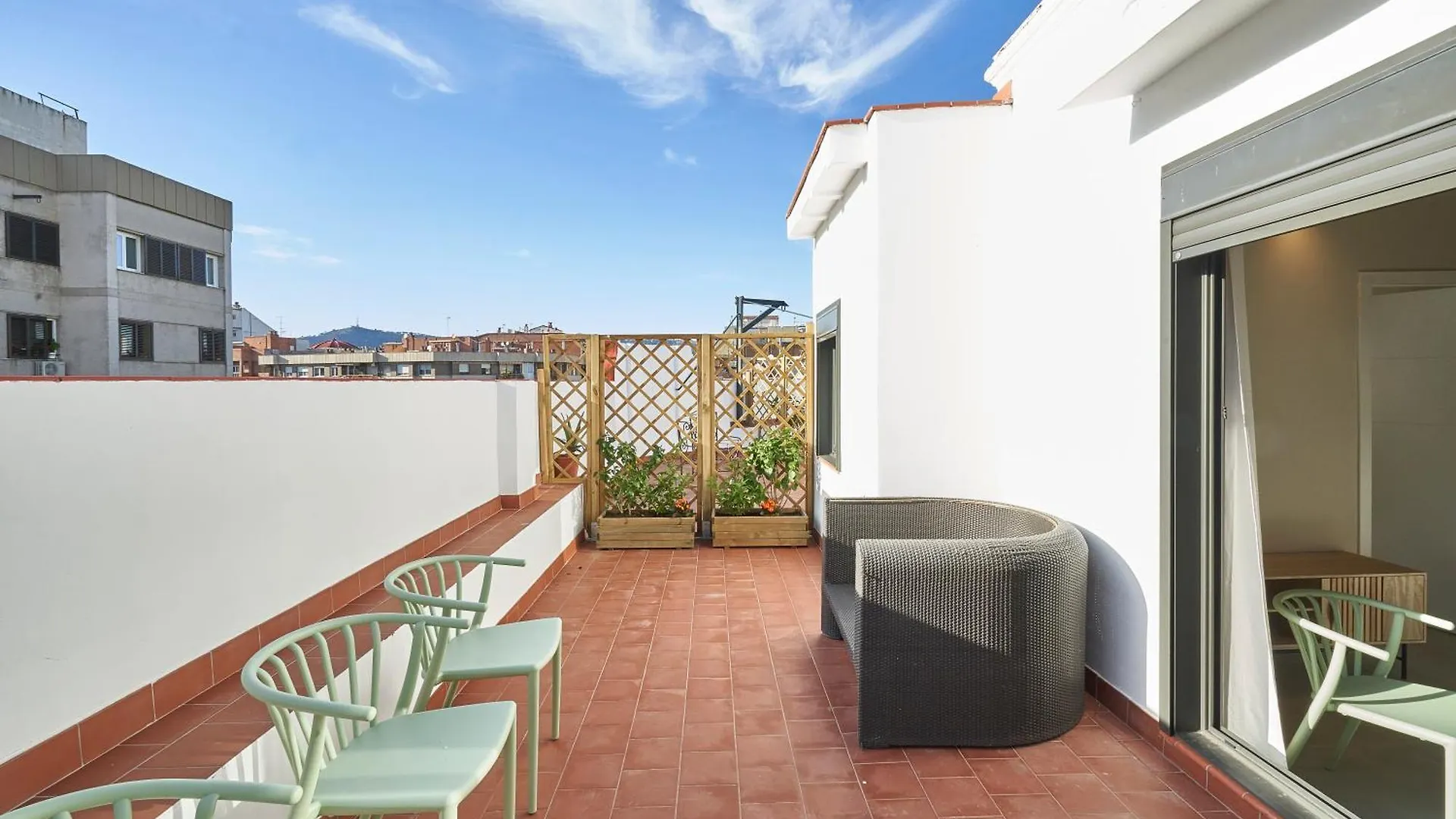 AinB Eixample - Miró Apartments Barcelona