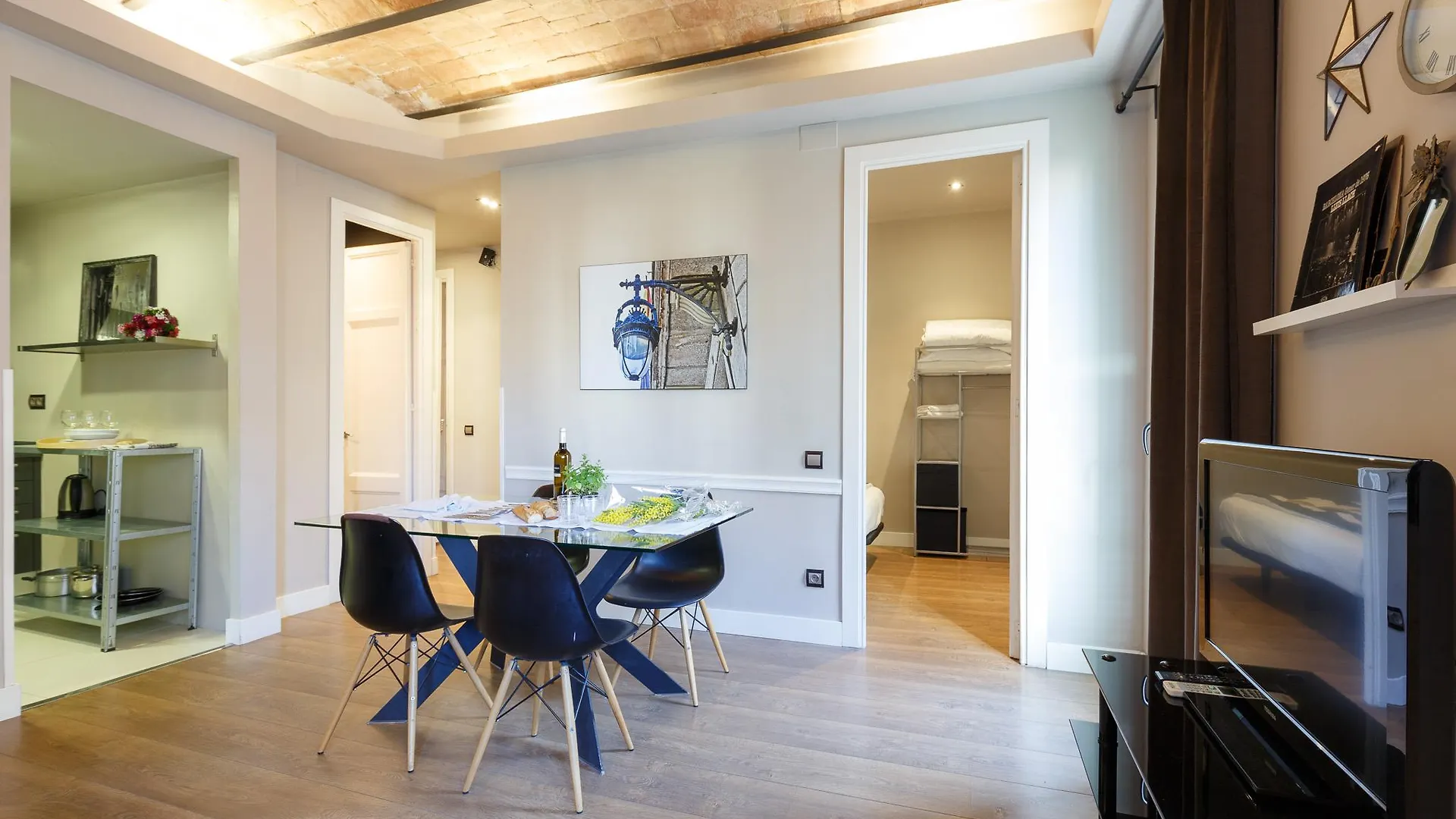 Ainb Eixample-Miro Apartments Barcelona